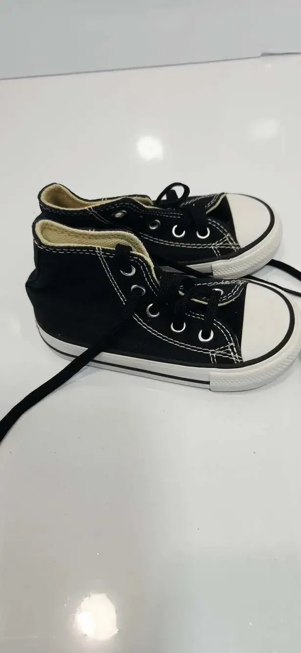 Converse pre owned